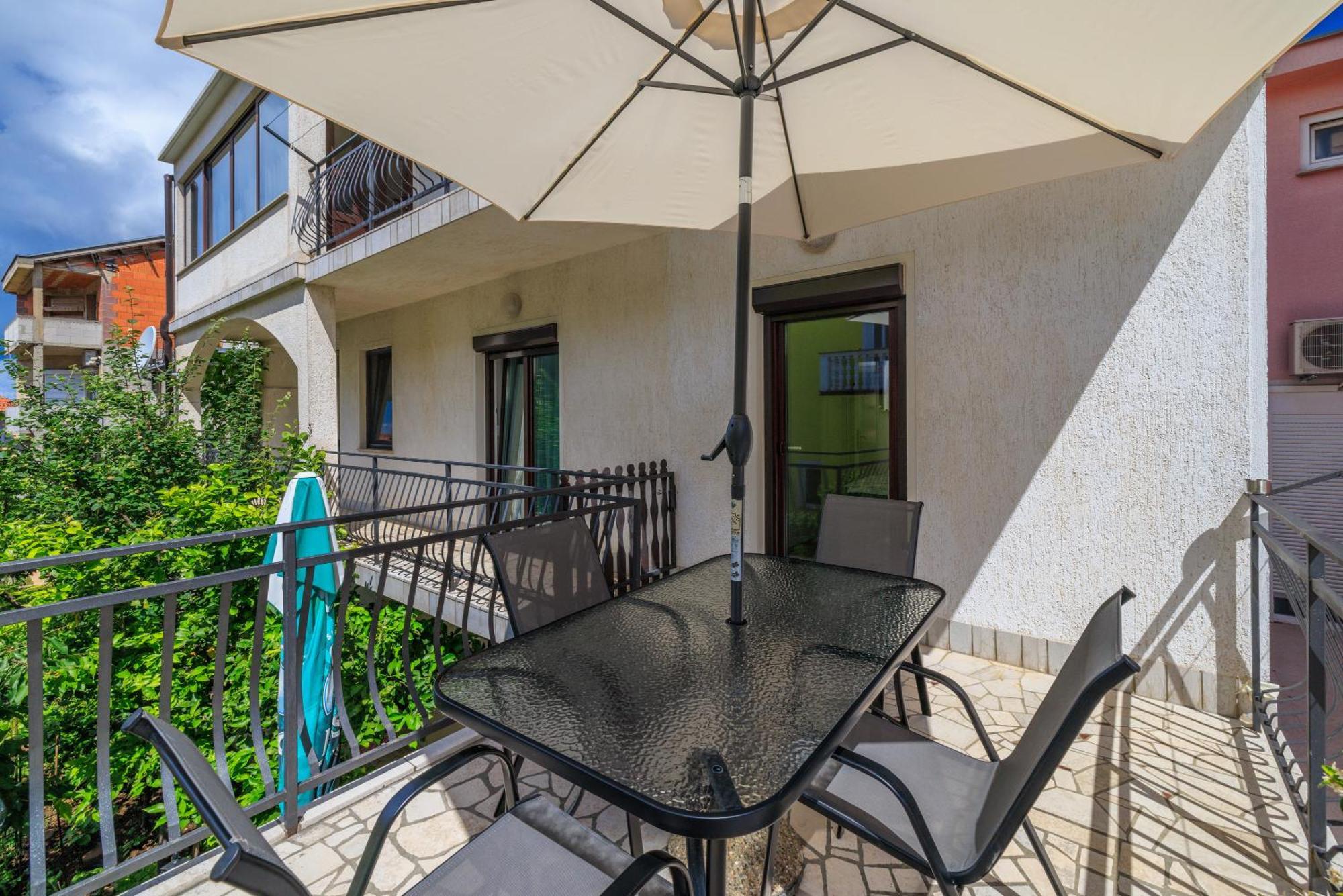 Apartman Antonia Цриквеница Экстерьер фото