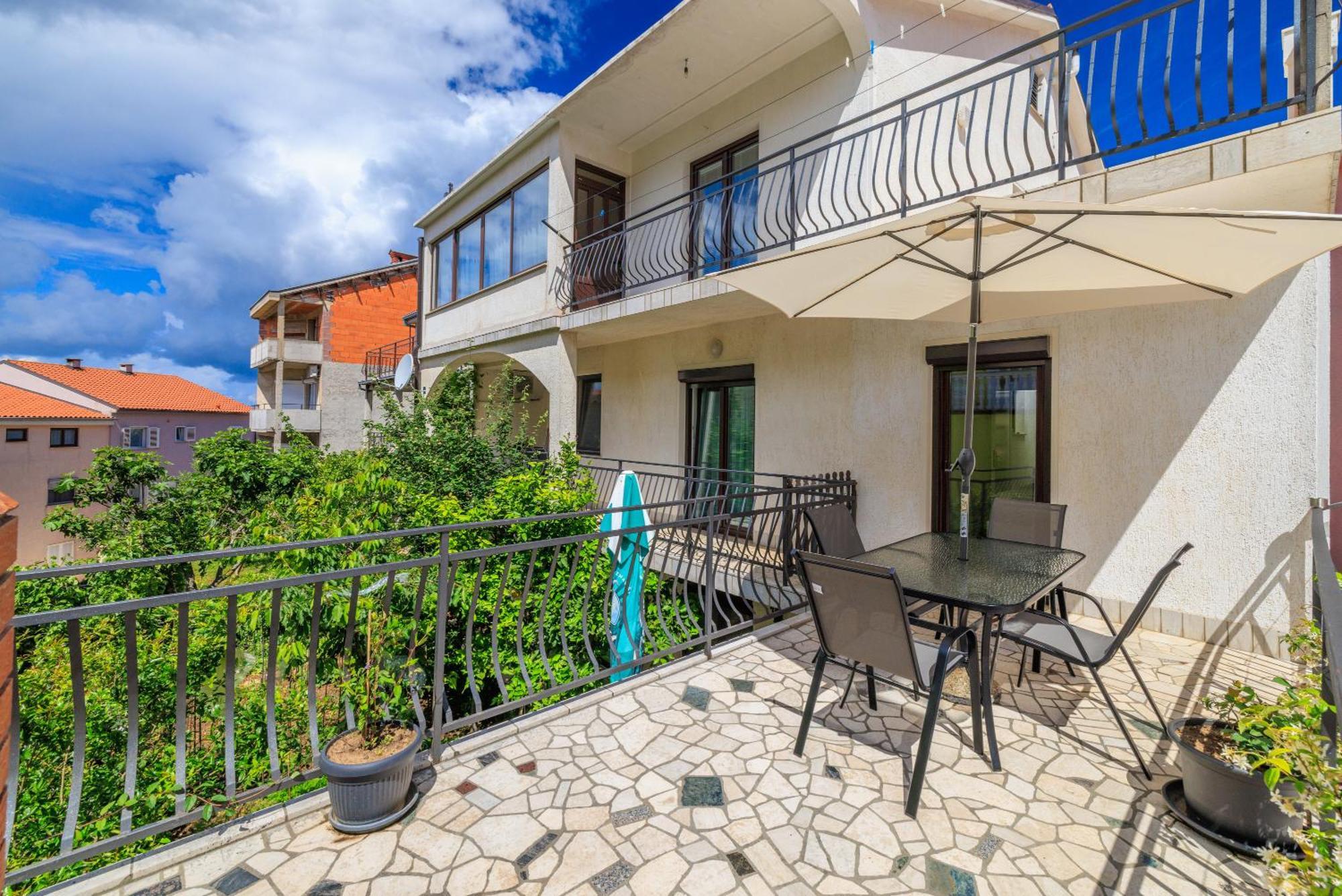 Apartman Antonia Цриквеница Экстерьер фото